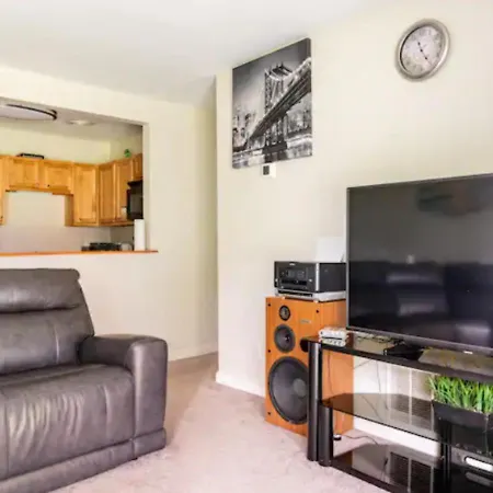 Cozy Two Bedrooms Apartment In Norwood - Boston Massachusetts Exterior photo