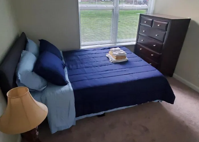 Cozy Two Bedrooms Apartment In Norwood - Boston Massachusetts