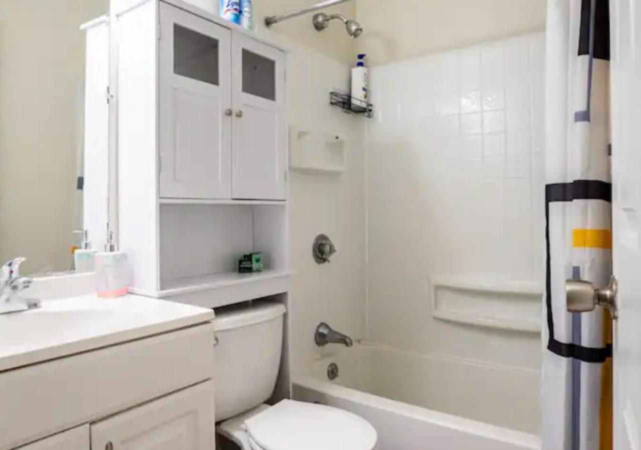 Cozy Two Bedrooms In - Boston Massachusetts